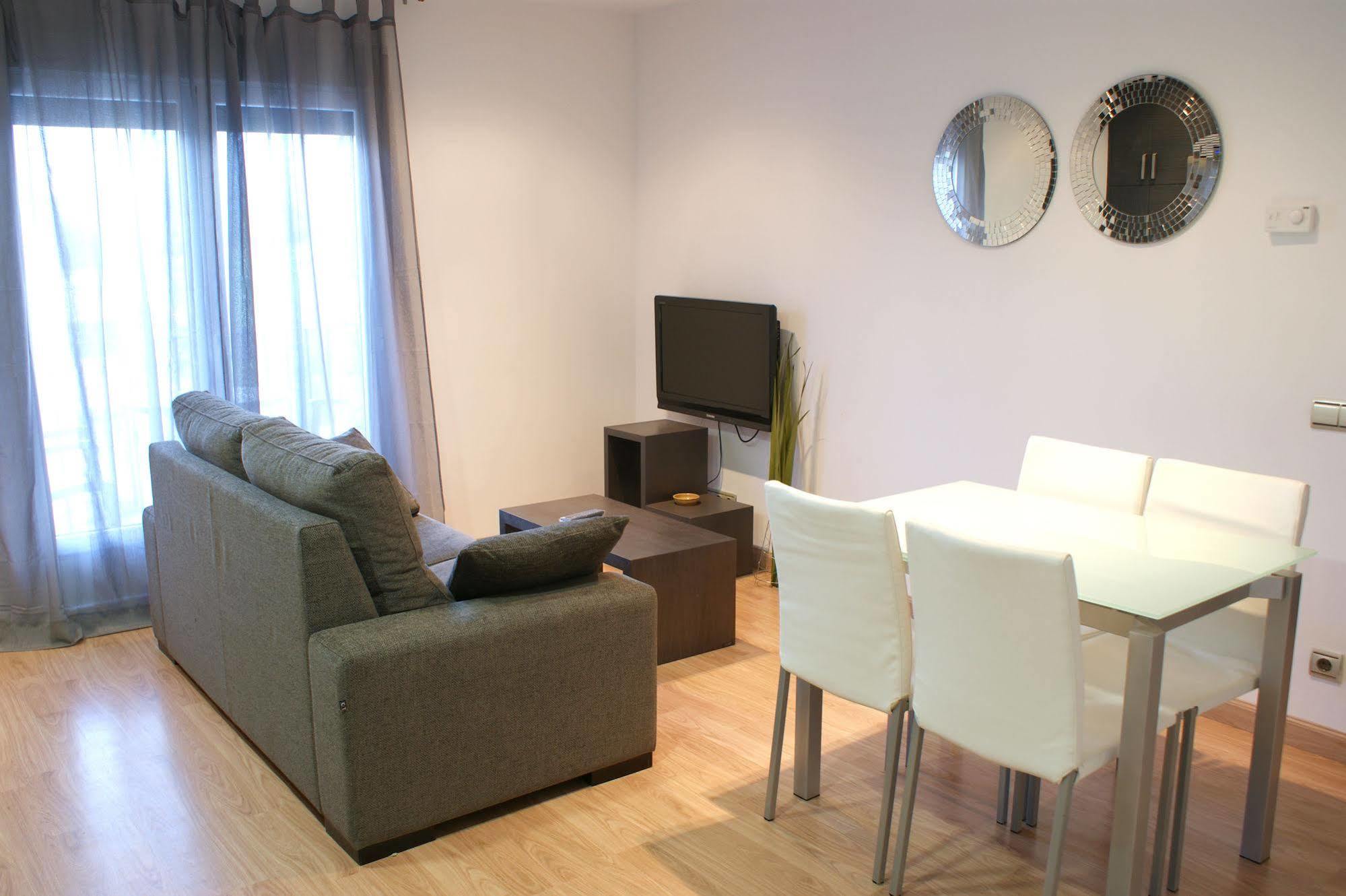 Puerta De Ordesa Garden Apartment Laspuna Bagian luar foto